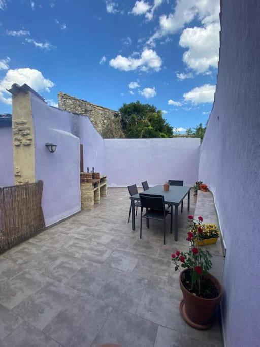 Gite Le Patio Vila Bourg-Saint-Andéol Exterior foto